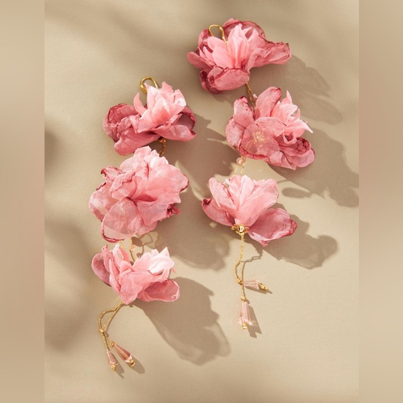 Anthropologie Jewelry - NWT Triple Flower Earrings